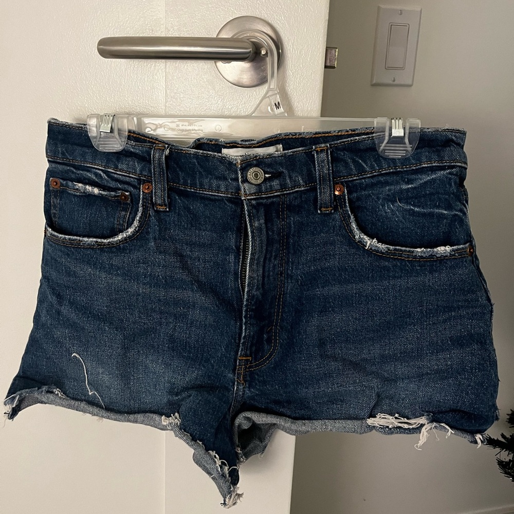 Abercrombie cut off shorts